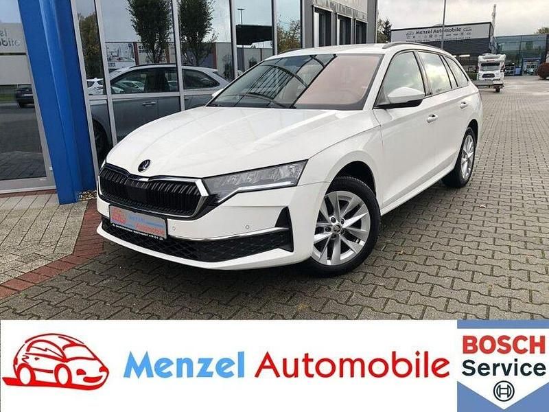 Weiß Gebraucht 2024 Skoda Octavia Selection Kombi | 27.690 € (Fairer Preis) - Bild 1/4