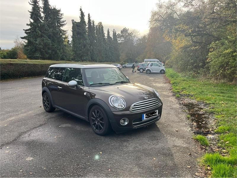 Braun Gebraucht 2009 Mini Cooper D Clubman Kombi | 3.000 € (Fairer Preis) - Bild 1/4