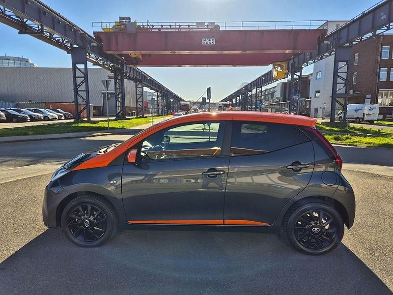 Gebraucht Toyota Aygo 72 PS (52 kW) 2020 Grau Kleinwagen