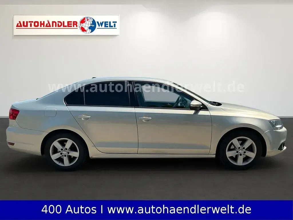 Gebraucht VW Jetta Comfortline 105 PS (77 kW) 2011 Silber Limousine