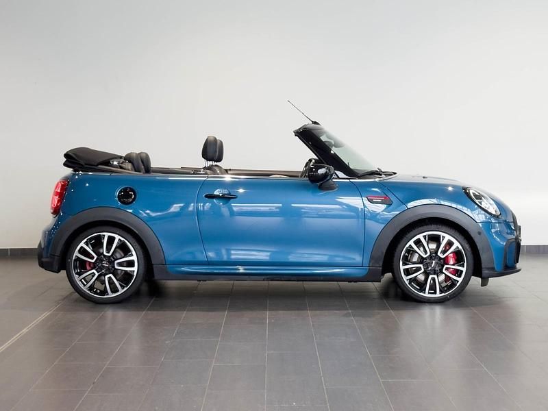Gebraucht Mini John Cooper Works Cabriolet 231 PS (169 kW) 2021 Island blue metallic (blau) Cabrio