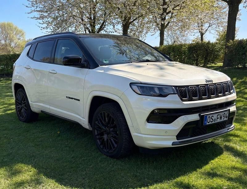 Second-hand Jeep Compass 241 CP (177 kW) 2021 Alb SUV
