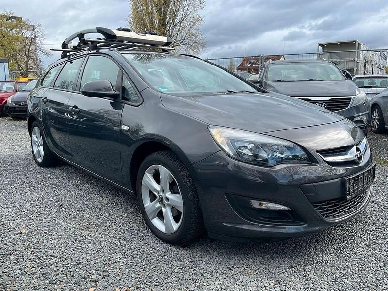 Gebraucht Opel Astra Style 116 PS (85 kW) 2016 Grau Kombi