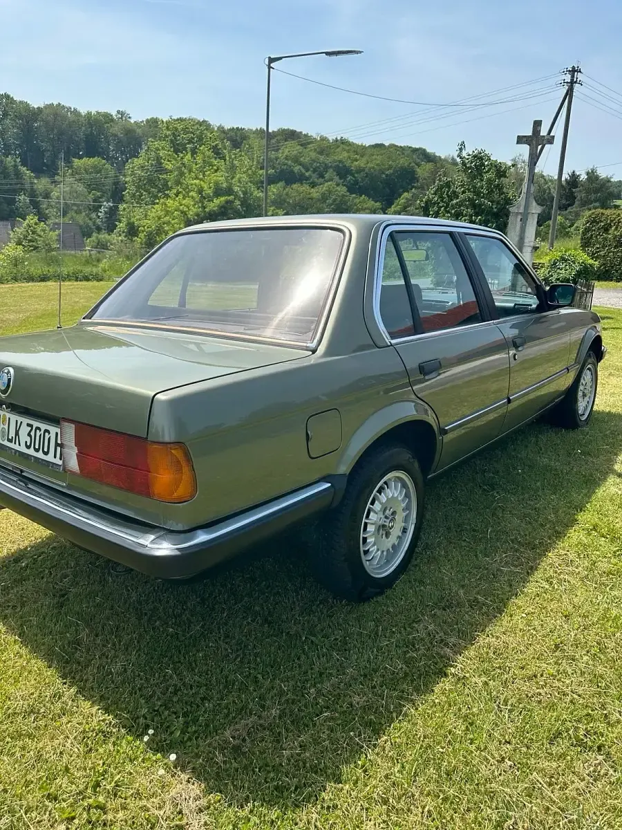 Gebraucht BMW 316 102 PS (75 kW) 1987 Grün Coupé