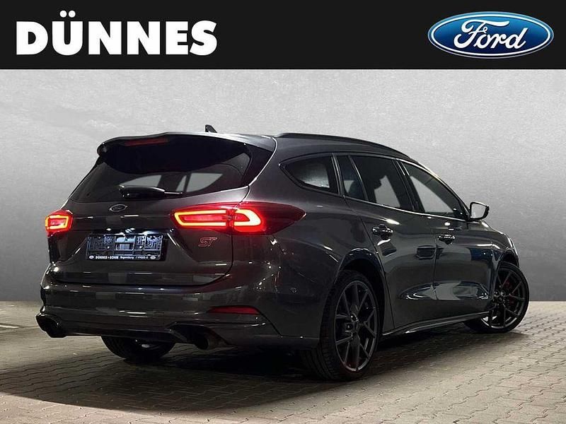 Gebraucht Ford Focus ST 280 PS (205 kW) 2023 Grau Limousine