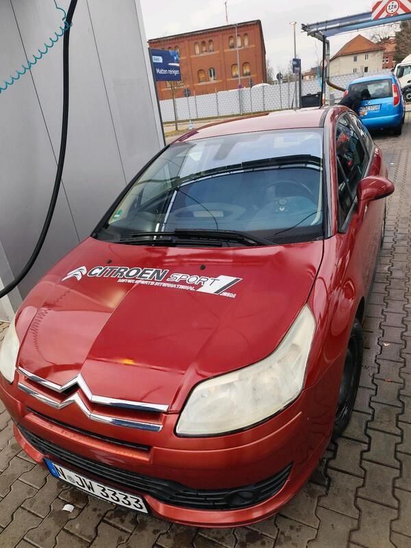 Rot Gebraucht 2007 Citroën C4 Coupé | 900 € - Bild 1/4