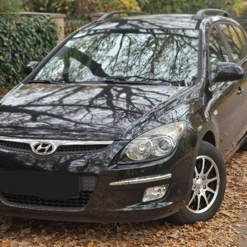 Schwarz Gebraucht 2009 Hyundai i30 Kombi | 3.000 € (Fairer Preis) - Bild 1/4