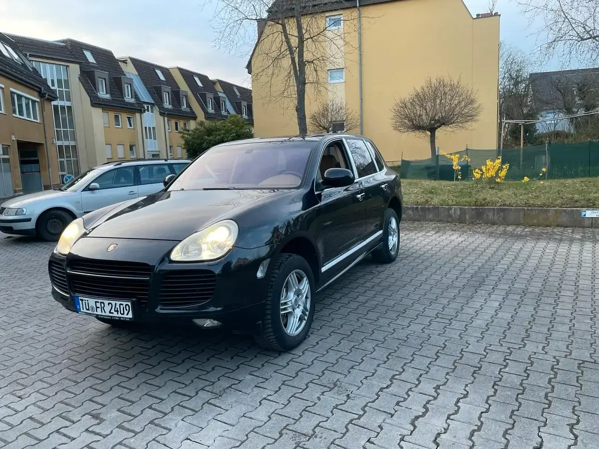 Second-hand Porsche Cayenne 340 CP (250 kW) 2006 Negru SUV