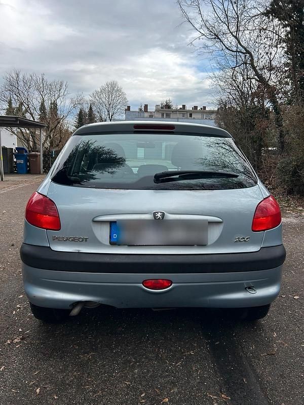 Gebraucht Peugeot 206 75 PS (55 kW) 2001 Grau Kleinwagen
