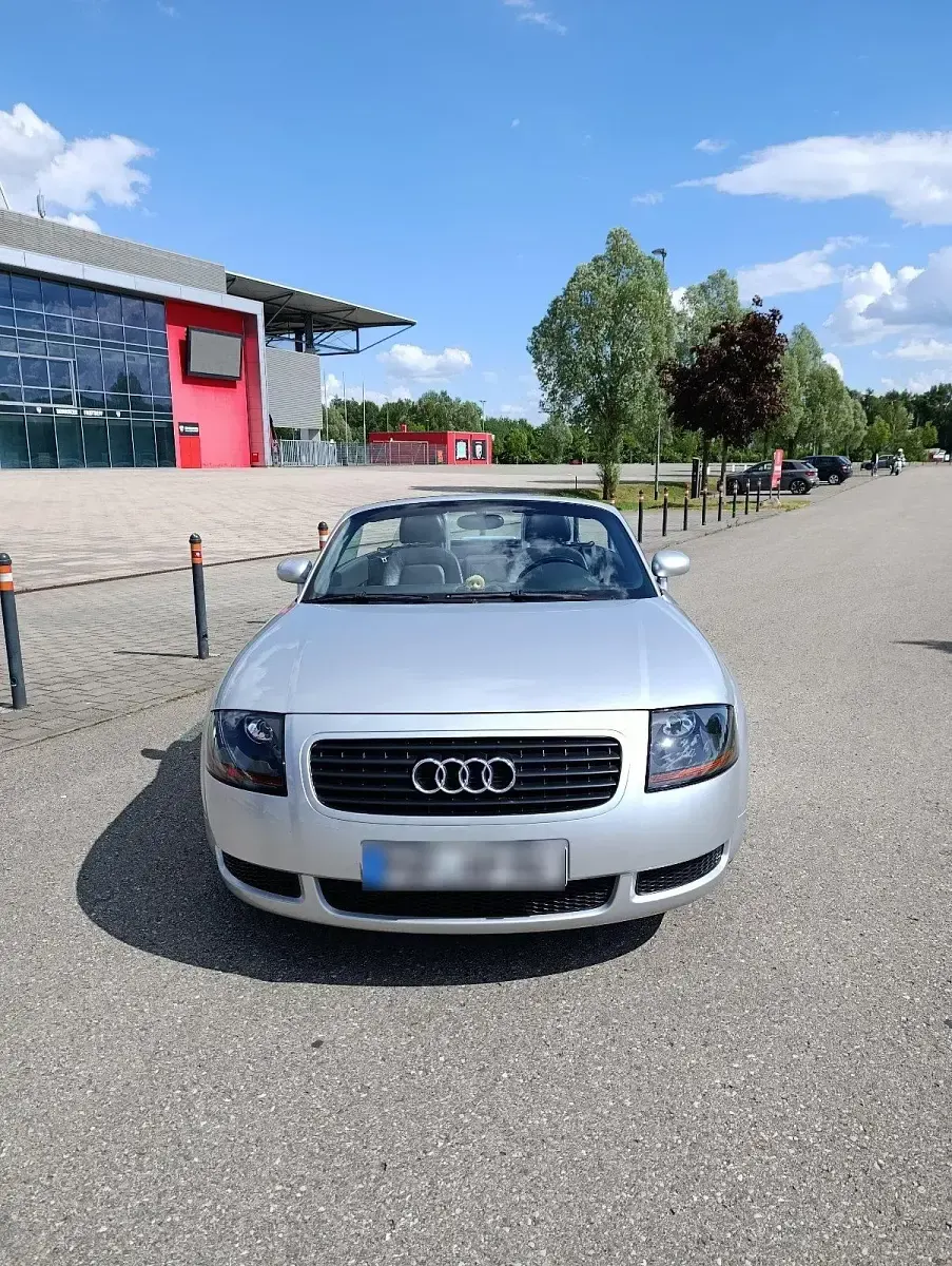 Gebraucht Audi TT Design 179 PS (131 kW) 2000 Silber Coupé