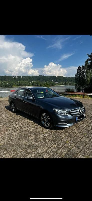 Gebraucht Mercedes E350 258 PS (189 kW) 2015 Limousine
