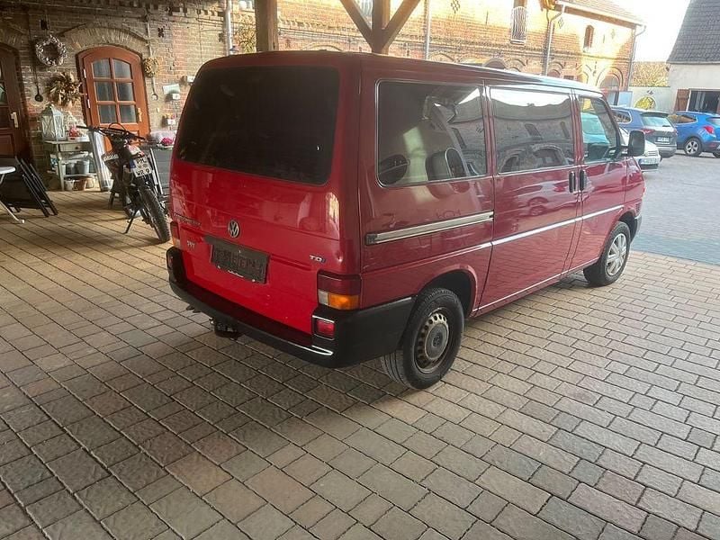 Gebraucht VW T4 88 PS (64 kW) 2001 Van