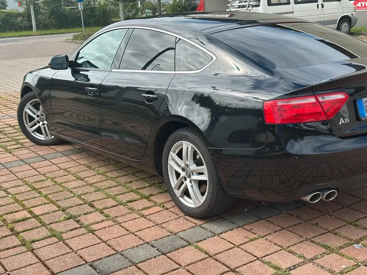 Gebraucht Audi A5 Sportback 136 PS (100 kW) 2016 Schwarz Kleinwagen