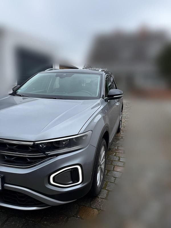 Gebraucht VW T-Roc Style 150 PS (110 kW) 2023 Grau SUV