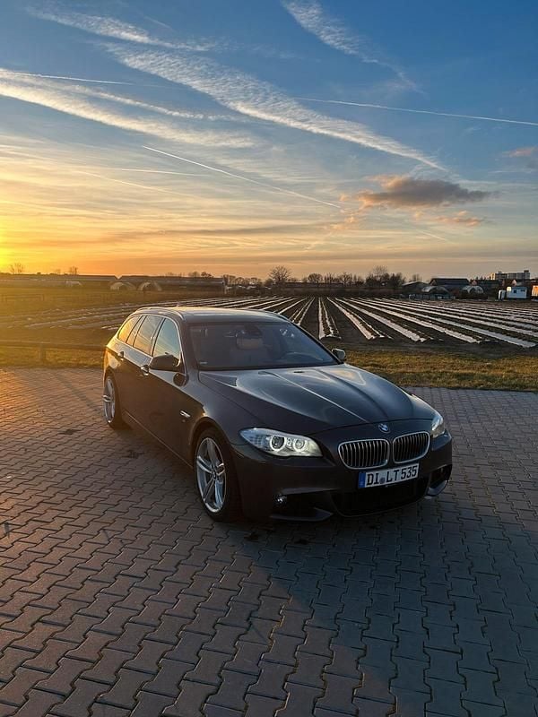 Braun Gebraucht 2011 BMW 535 M Sport Kombi | 13.000 € (Fairer Preis) - Bild 1/4