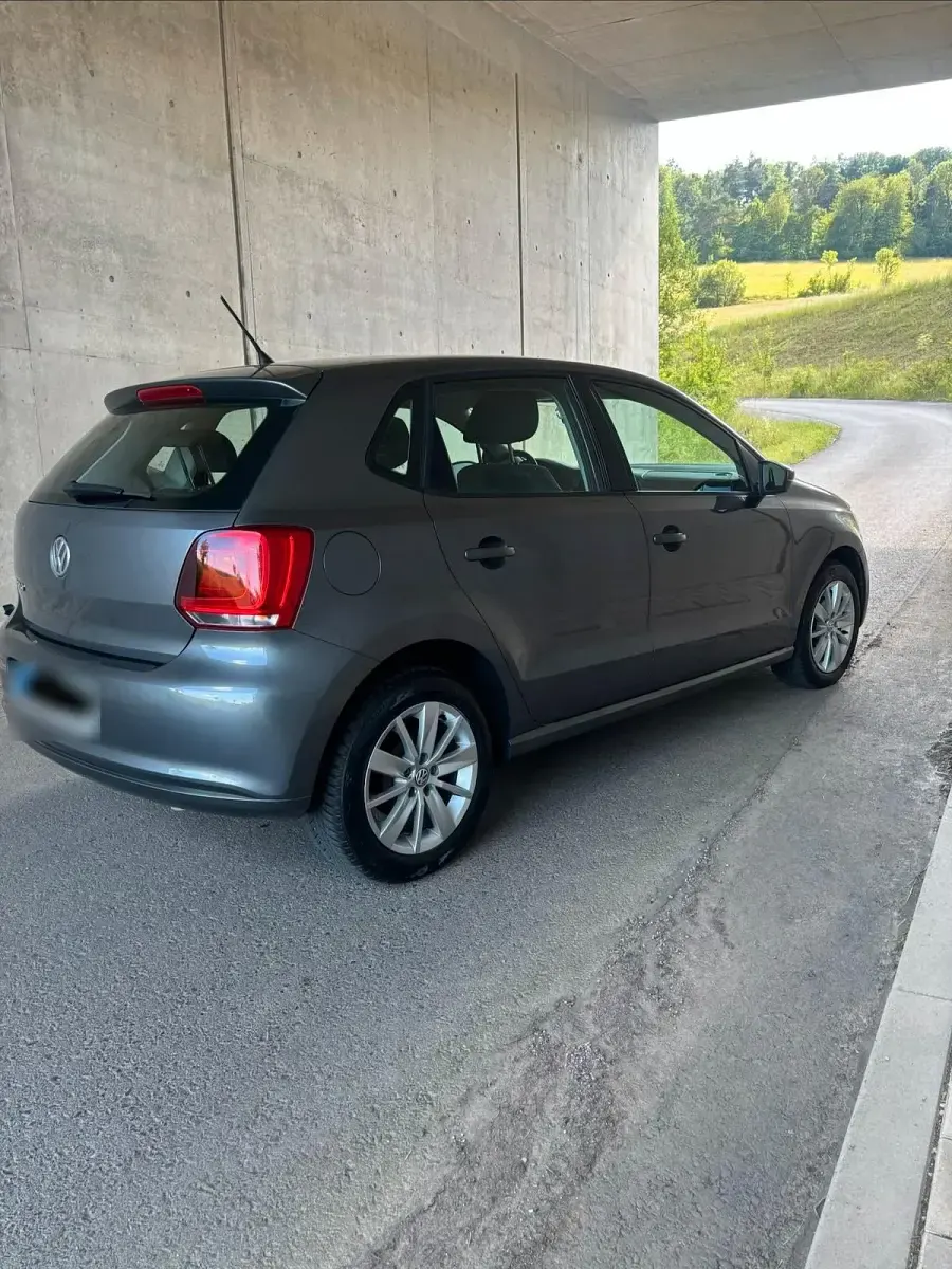 Gebraucht VW Polo 60 PS (44 kW) 2010 Silber Kleinwagen