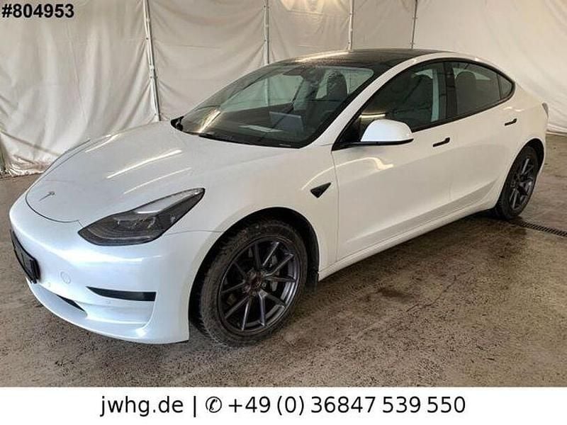 Gebraucht Tesla Model 3 Standard Range 239 kW (325 PS) 2021 Weiß Limousine