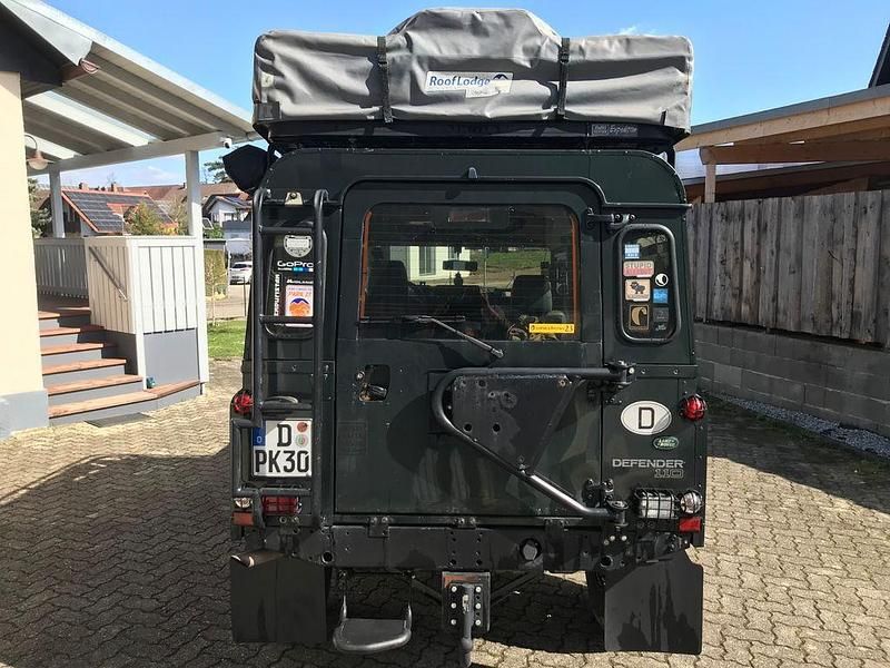 Gebraucht Land Rover Defender 113 PS (83 kW) 1998 Grün SUV