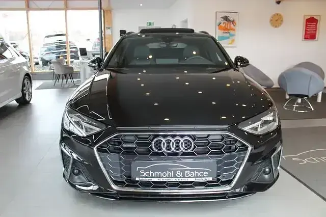 Gebraucht Audi A4 S-Line 204 PS (150 kW) 2022 Schwarz Kombi