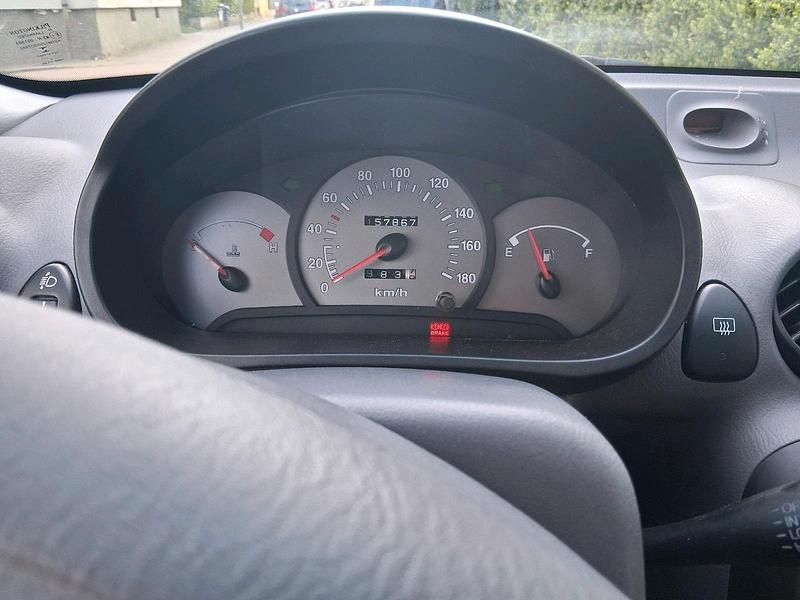 Gebraucht Hyundai Atos 58 PS (42 kW) 2004 Silber Kleinwagen