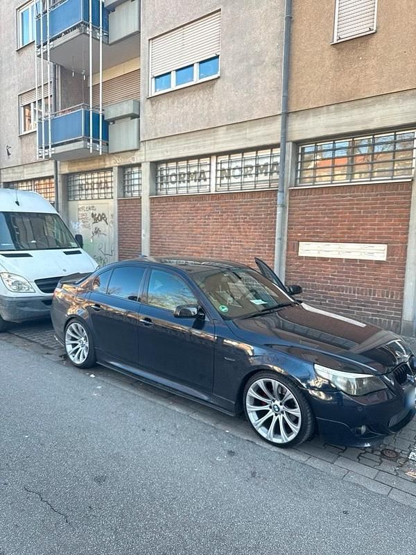 Gebraucht BMW 525 270 PS (198 kW) 2005 Schwarz Limousine