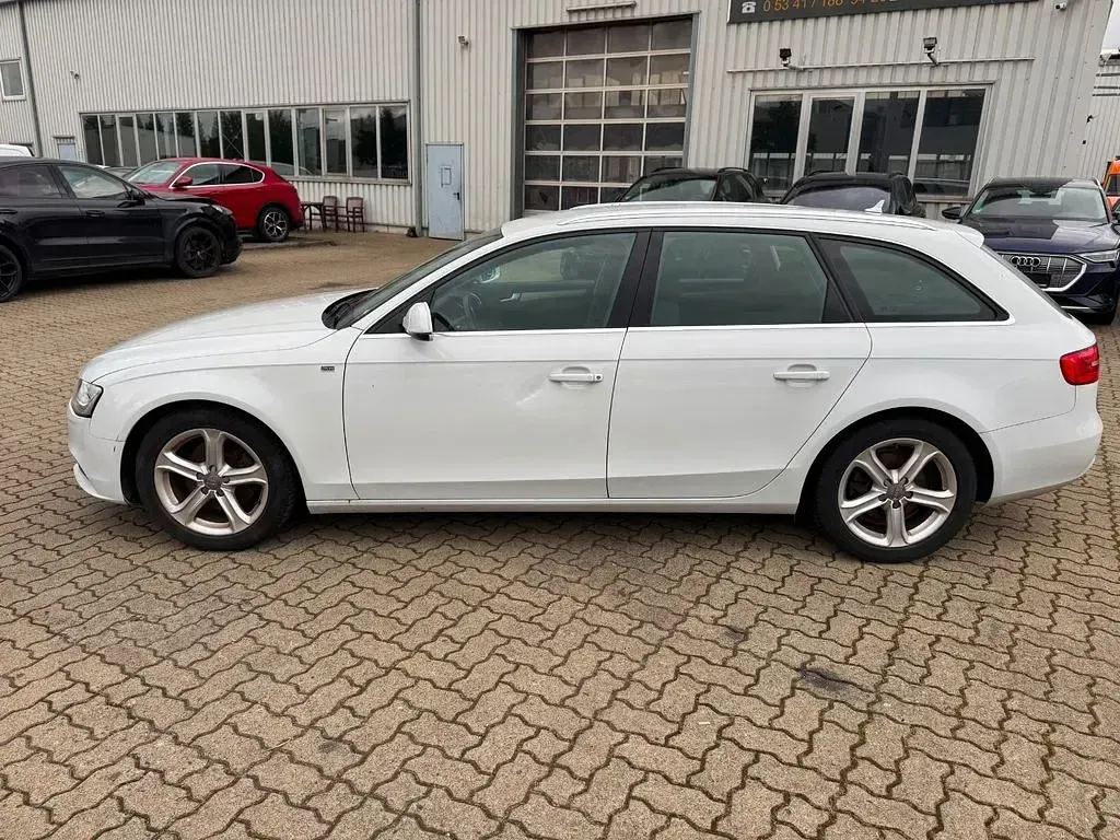 Gebraucht Audi A4 Ambition 143 PS (105 kW) 2012 Weiß Kombi