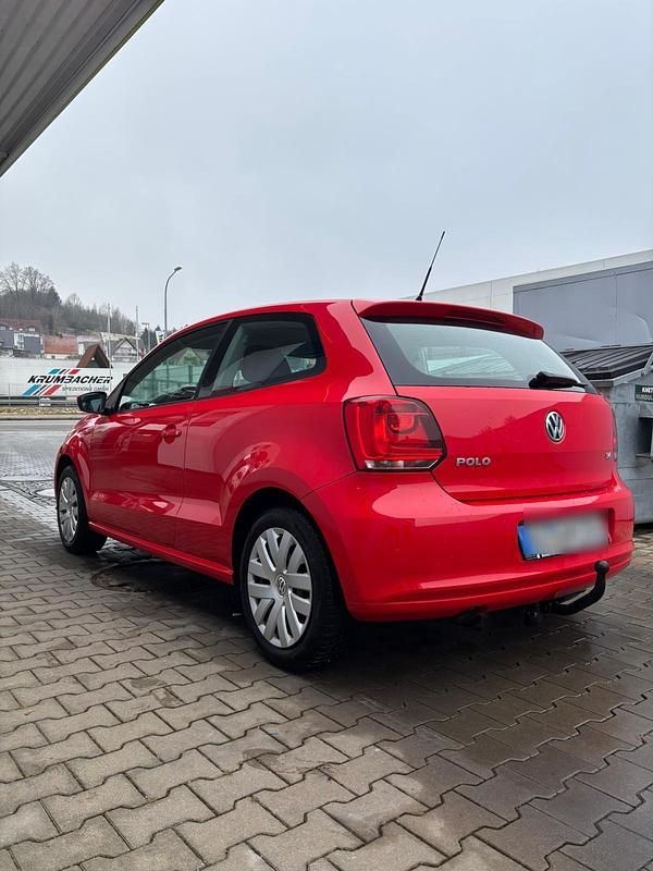 Gebraucht VW Polo 90 PS (66 kW) 2010 Rot Kleinwagen
