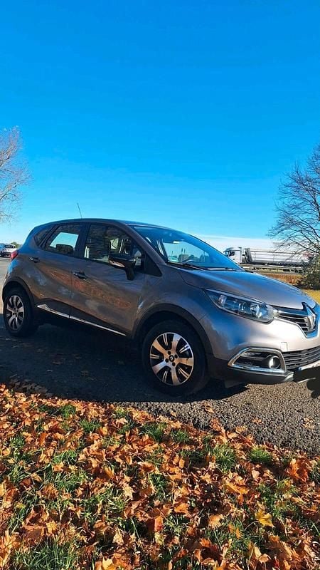 Second-hand Renault Captur 120 CP (88 kW) 2017 Gri SUV