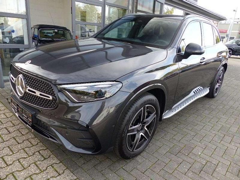 Graphitgrau Gebraucht 2024 Mercedes GLC220 AMG SUV | 57.990 € (Guter Preis) - Bild 1/4