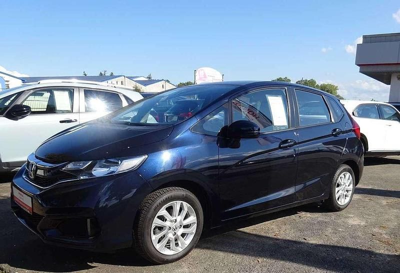 Gebraucht Honda Jazz Trend 102 PS (75 kW) 2019 Midnight blue Kleinwagen