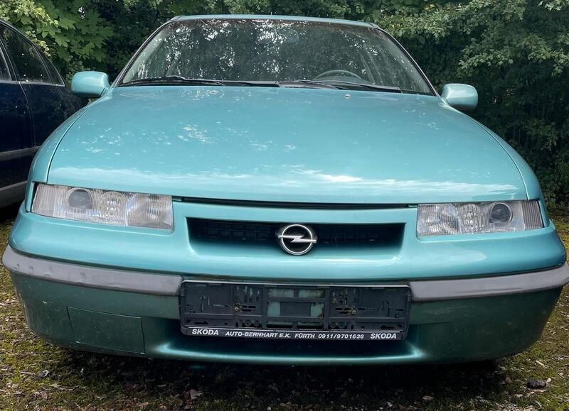 Andere außenfarben Gebraucht 1994 Opel Calibra Coupé | 2.490 € - Bild 1/4