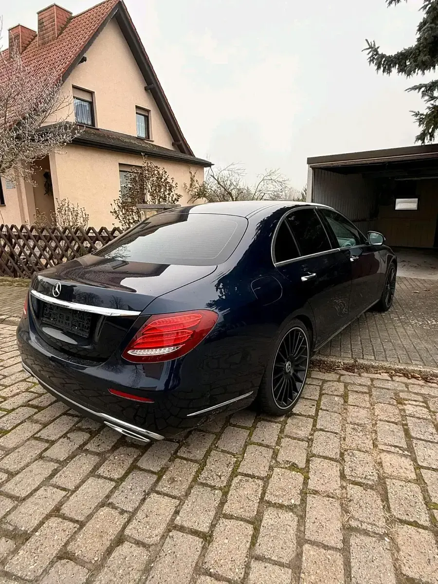 Gebraucht Mercedes E350 315 PS (231 kW) 2018 Limousine
