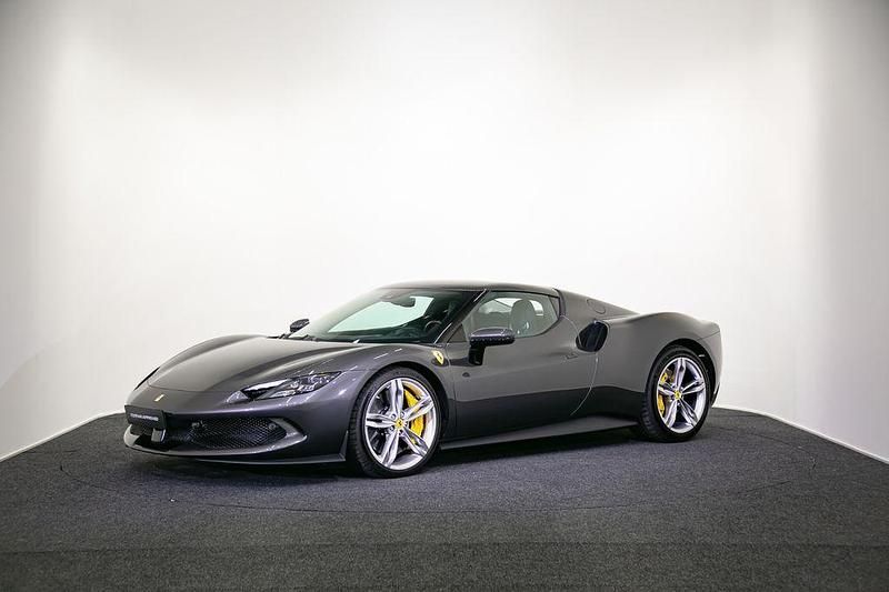 Gebraucht Ferrari 296 829 PS (609 kW) 2024 Grau