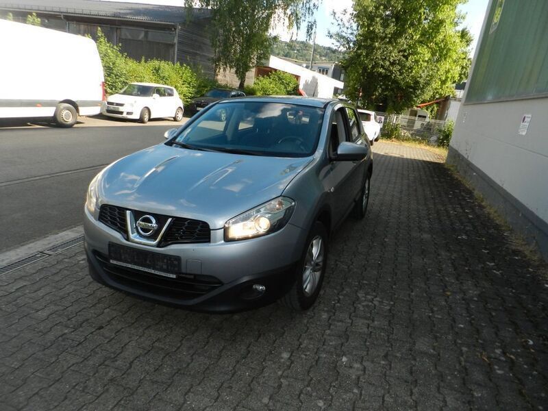 Silber Gebraucht 2012 Nissan Qashqai Acenta SUV | 4.500 € - Bild 1/4