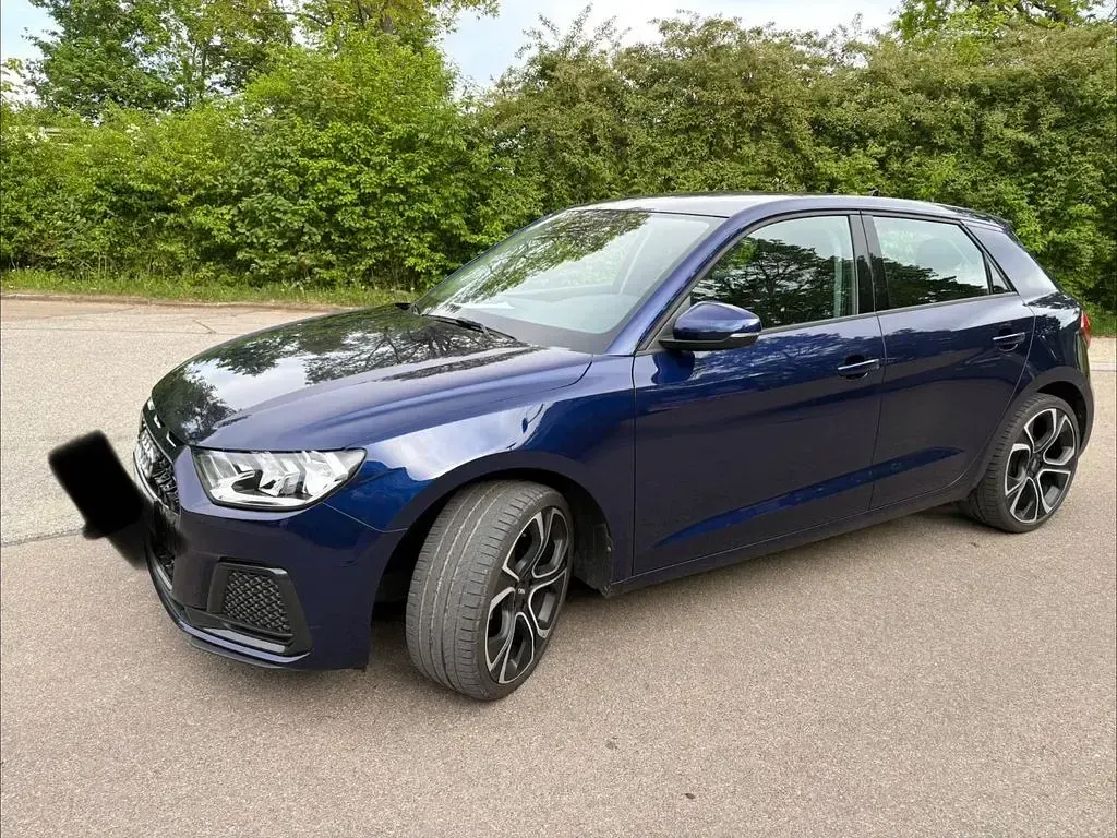 Gebraucht Audi A1 Sportback Advanced 95 PS (69 kW) 2023 Blau Kleinwagen