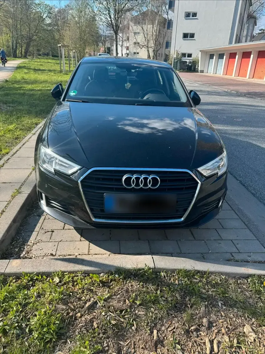 Gebraucht Audi A3 2019 Schwarz Limousine