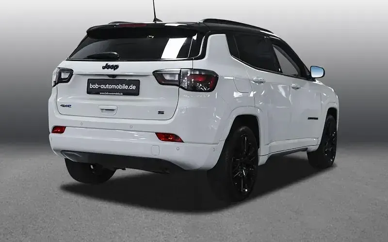 Gebraucht Jeep Compass Summit 240 PS (176 kW) 2022 Weiß SUV