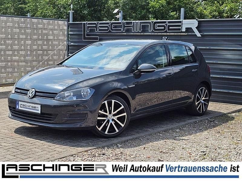 Uranograu Gebraucht 2016 VW Golf VII Limousine | 10.980 € (Fairer Preis) - Bild 1/4