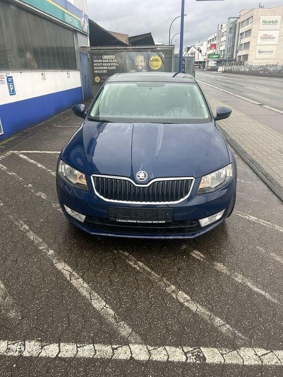 Gebraucht Skoda Octavia Active 105 PS (77 kW) 2014 Kleinwagen