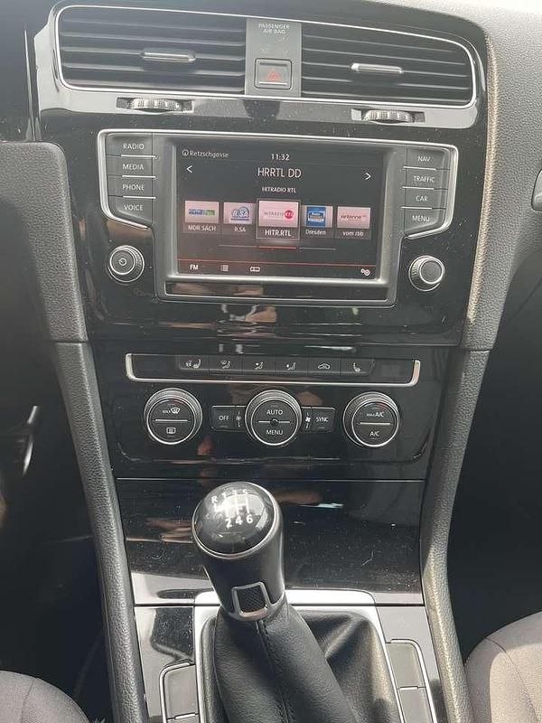 Gebraucht VW Golf VII Allstar 125 PS (91 kW) 2016 Schwarz Kleinwagen