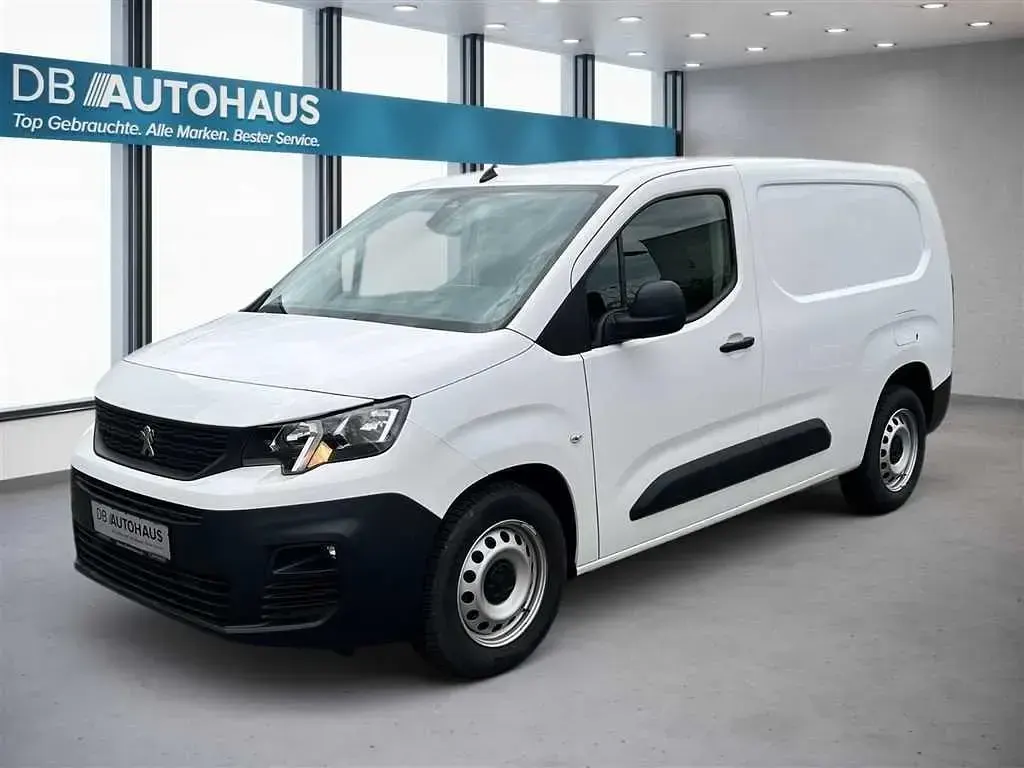 Gebraucht Peugeot Partner Premium 102 PS (75 kW) 2022 Van / Kleinbus