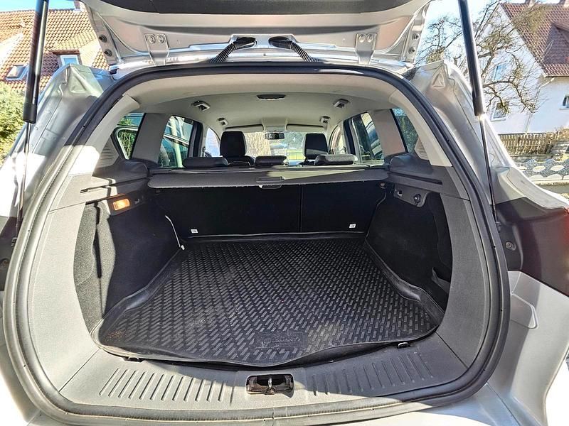 Gebraucht Ford Kuga 140 PS (102 kW) 2011 Grau SUV