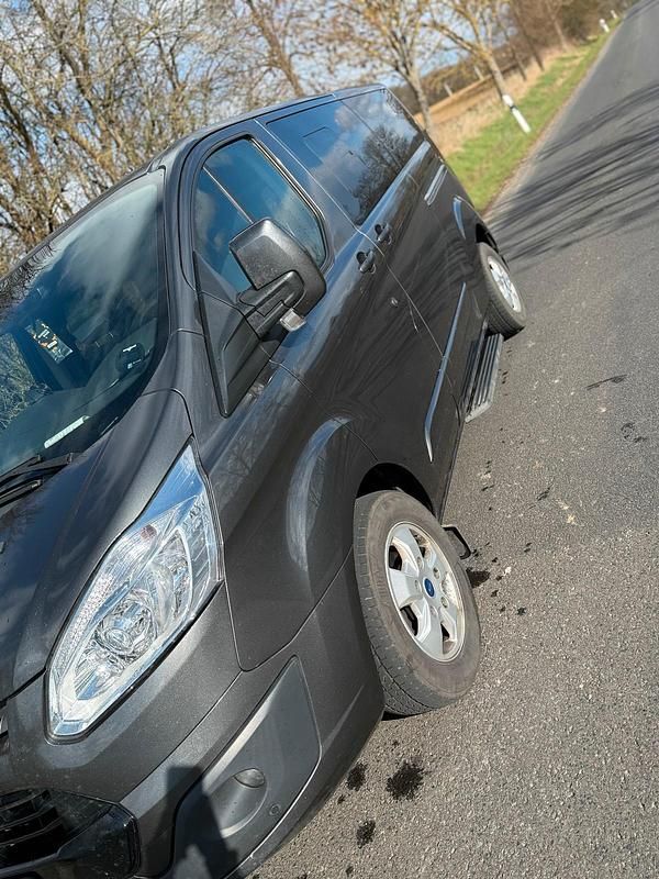 Gebraucht Ford Tourneo 170 PS (125 kW) 2017 Grau Van / Kleinbus