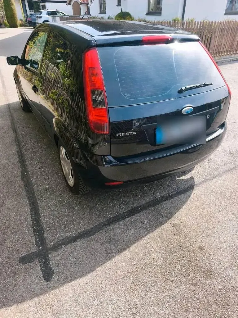 Gebraucht Ford Fiesta 60 PS (44 kW) 2005 Schwarz Kleinwagen