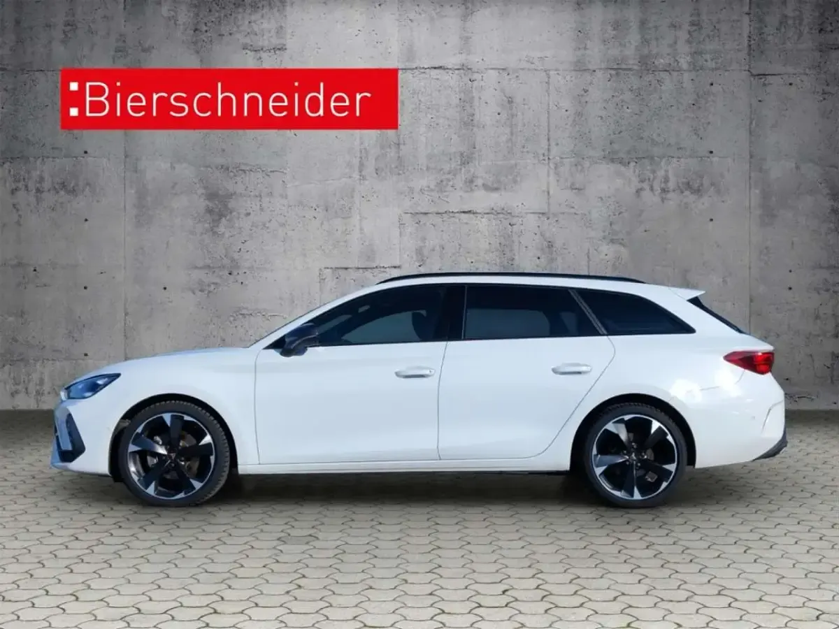 Usata Cupra Leon 150 CV (110 kW) 2025 Bianco Station wagon
