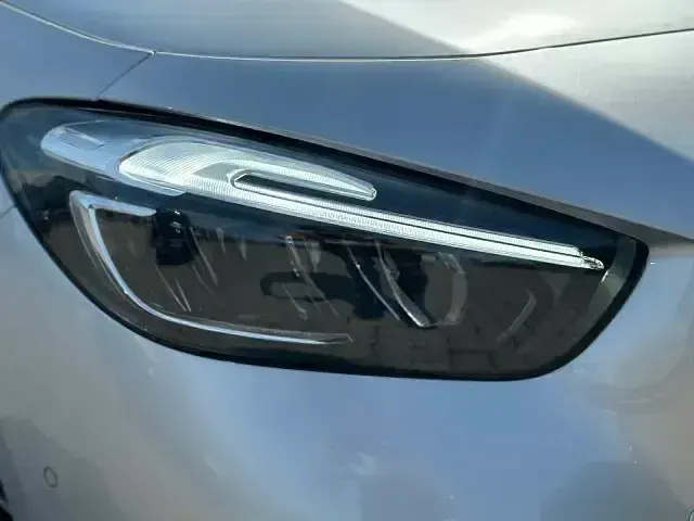 Gebraucht Mercedes B180 Advanced 116 PS (85 kW) 2023 Iridiumsilber Kleinwagen