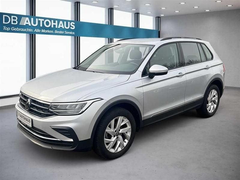 Silber Gebraucht 2022 VW Tiguan Life SUV | 28.990 € (Guter Preis) - Bild 1/4