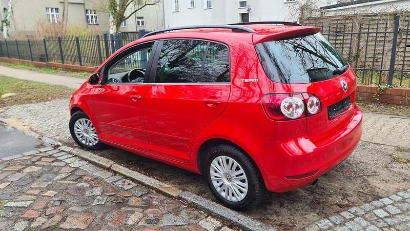 Gebraucht VW Golf Plus Cross Team 105 PS (77 kW) 2010 Rot Van / Kleinbus