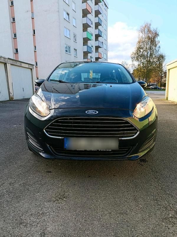 Second-hand Ford Focus 80 CP (58 kW) 2013 Negru Berlinǎ