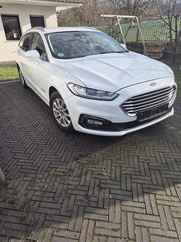 Gebraucht Ford Mondeo 140 PS (102 kW) 2020 Weiß Kombi